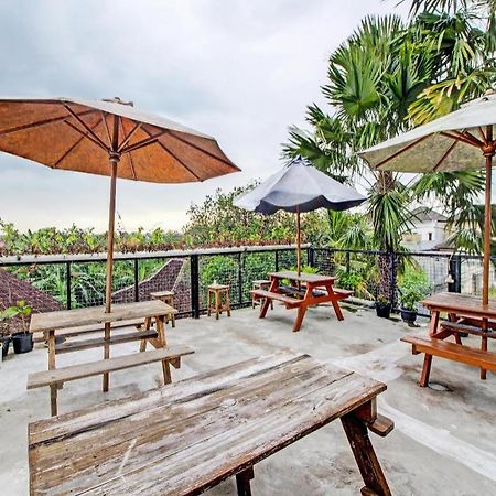 Oyo 92256 Sentosa Residence Yogyakarta Exterior foto